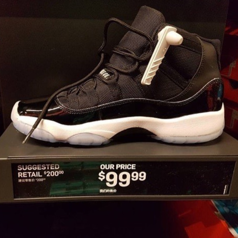 Air Jordan xi space jam